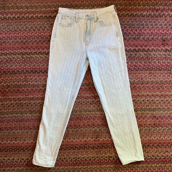 American Eagle Outfitters Denim - AMERICAN EAGLE LIGHT WASH VERTICAL STRIPE SKINNY JEANS